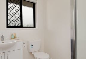 Ensuite to the main bedroom
