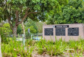 Bayside Vista entrance signage