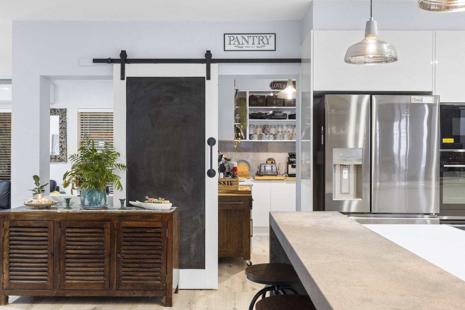 Walk-in pantry